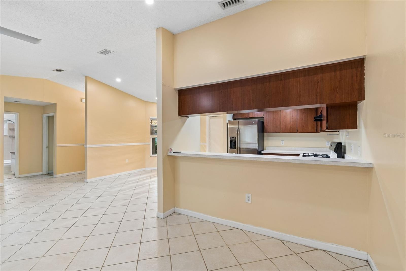 8445 N RIVER DUNE ST, TAMPA, FL, 33617