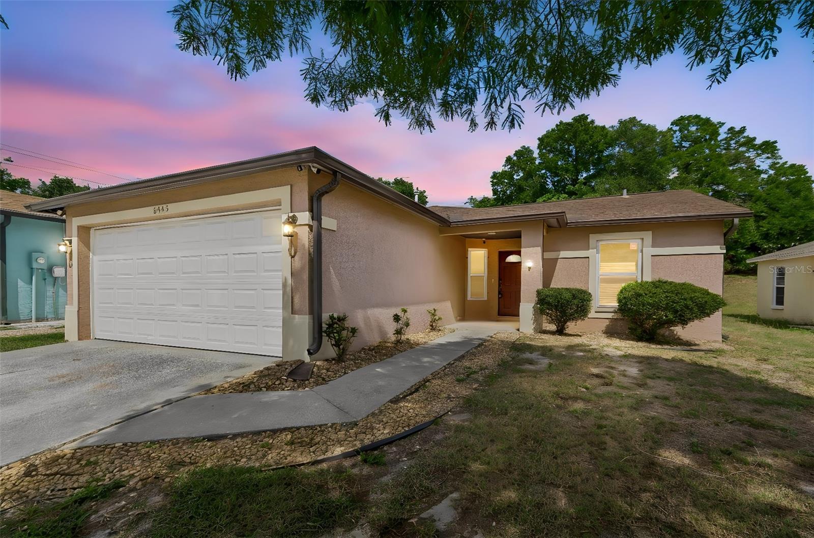 8445 N RIVER DUNE ST, TAMPA, FL, 33617