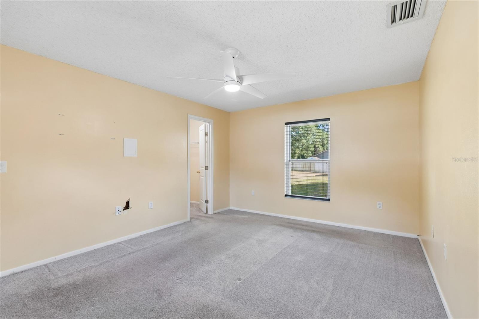 8445 N RIVER DUNE ST, TAMPA, FL, 33617