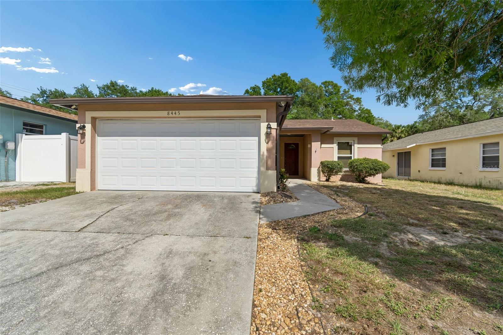 8445 N RIVER DUNE ST, TAMPA, FL, 33617