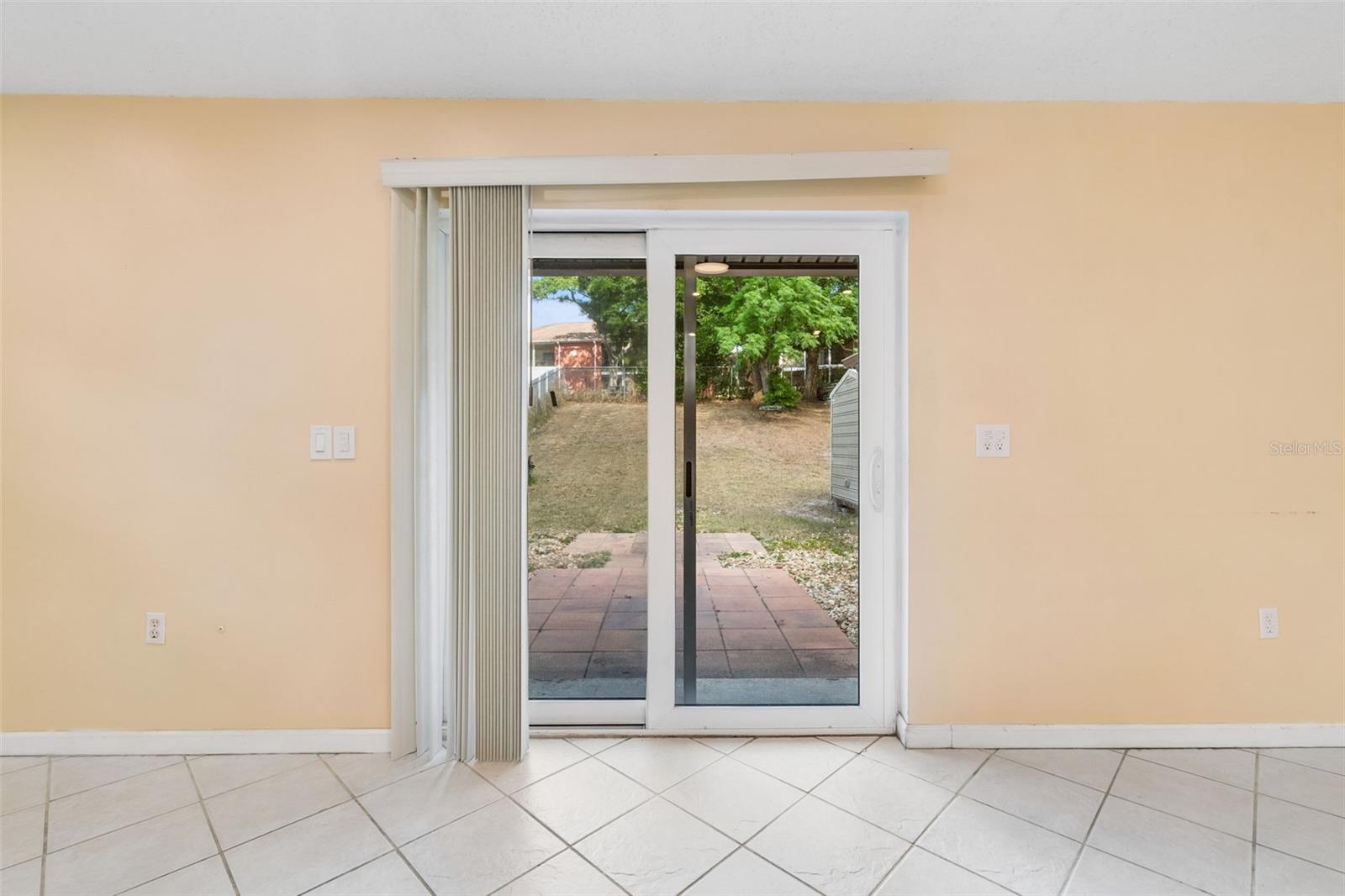 8445 N RIVER DUNE ST, TAMPA, FL, 33617