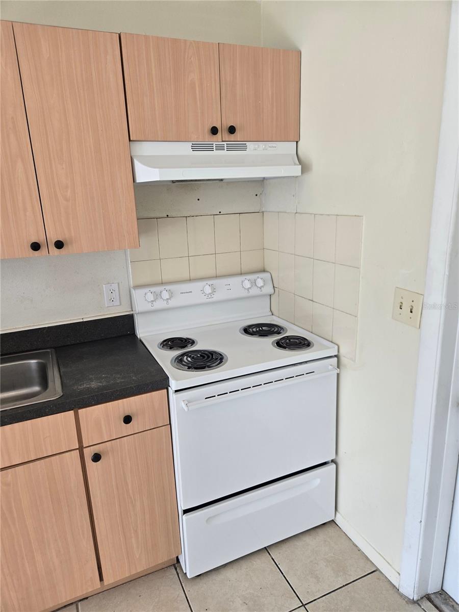 1109 E SENECA AVE #B, TAMPA, FL, 33612