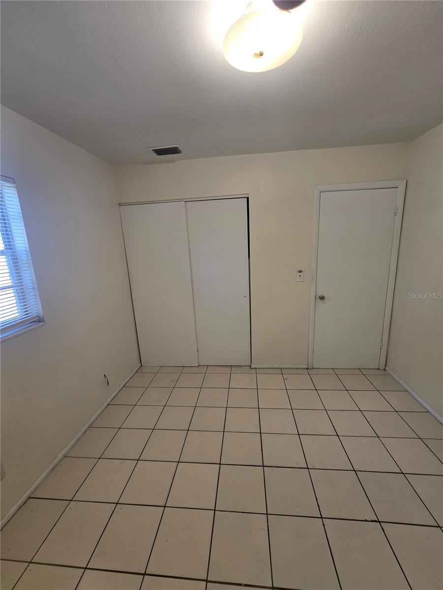 1109 E SENECA AVE #B, TAMPA, FL, 33612