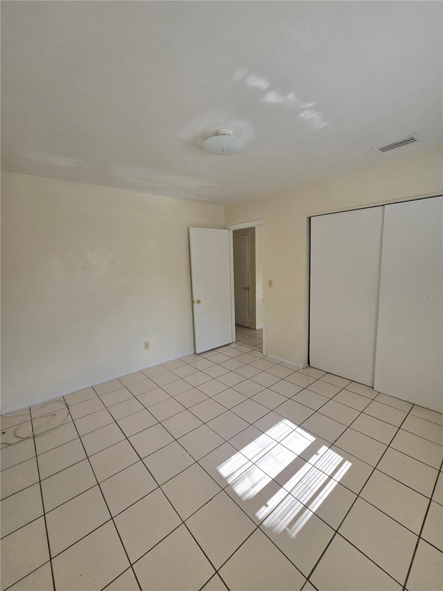 1109 E SENECA AVE #B, TAMPA, FL, 33612