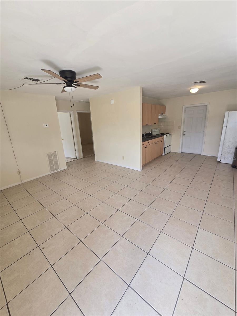 1109 E SENECA AVE #B, TAMPA, FL, 33612