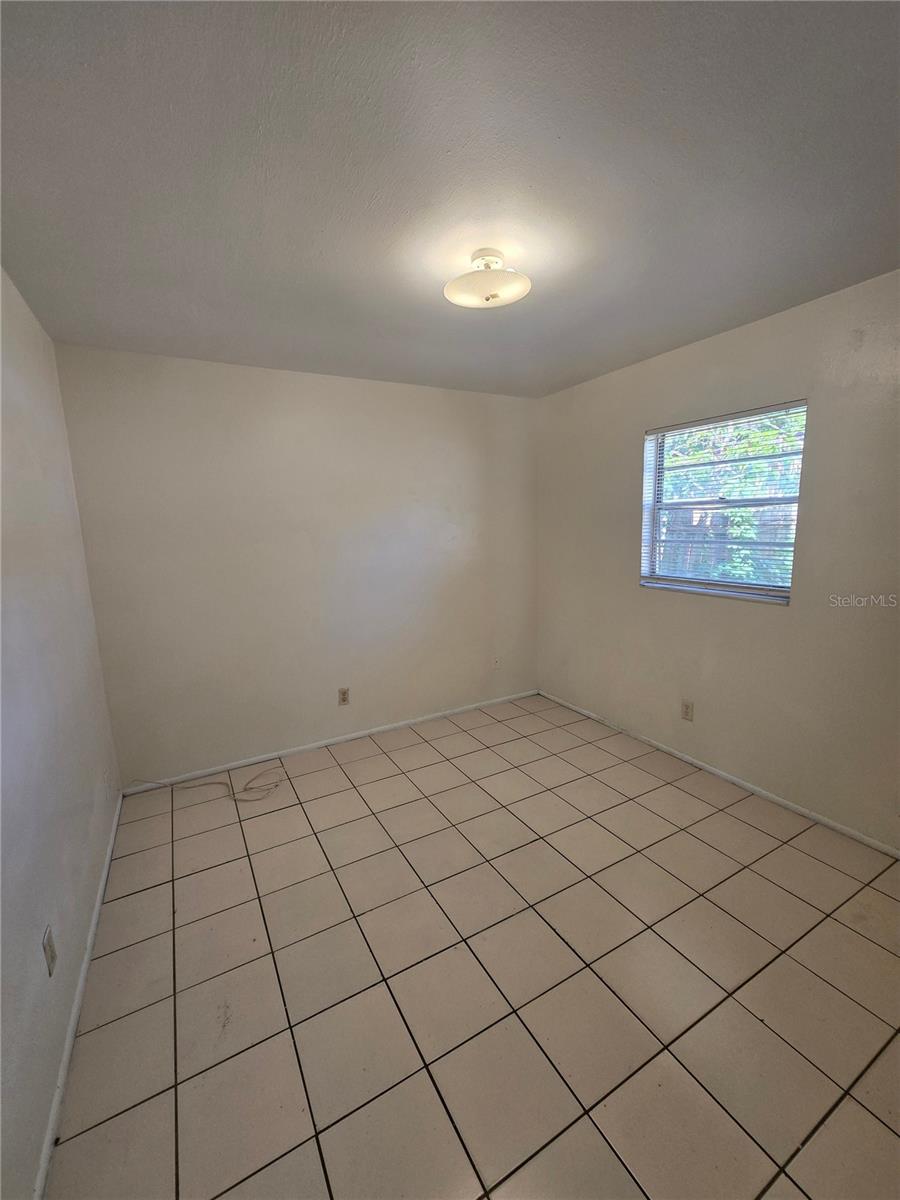 1109 E SENECA AVE #B, TAMPA, FL, 33612