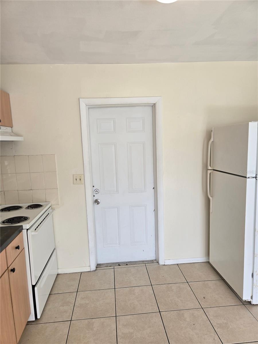 1109 E SENECA AVE #B, TAMPA, FL, 33612
