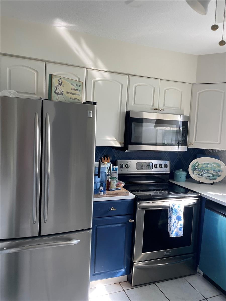3994 37TH ST S #9, ST PETERSBURG, FL, 33711
