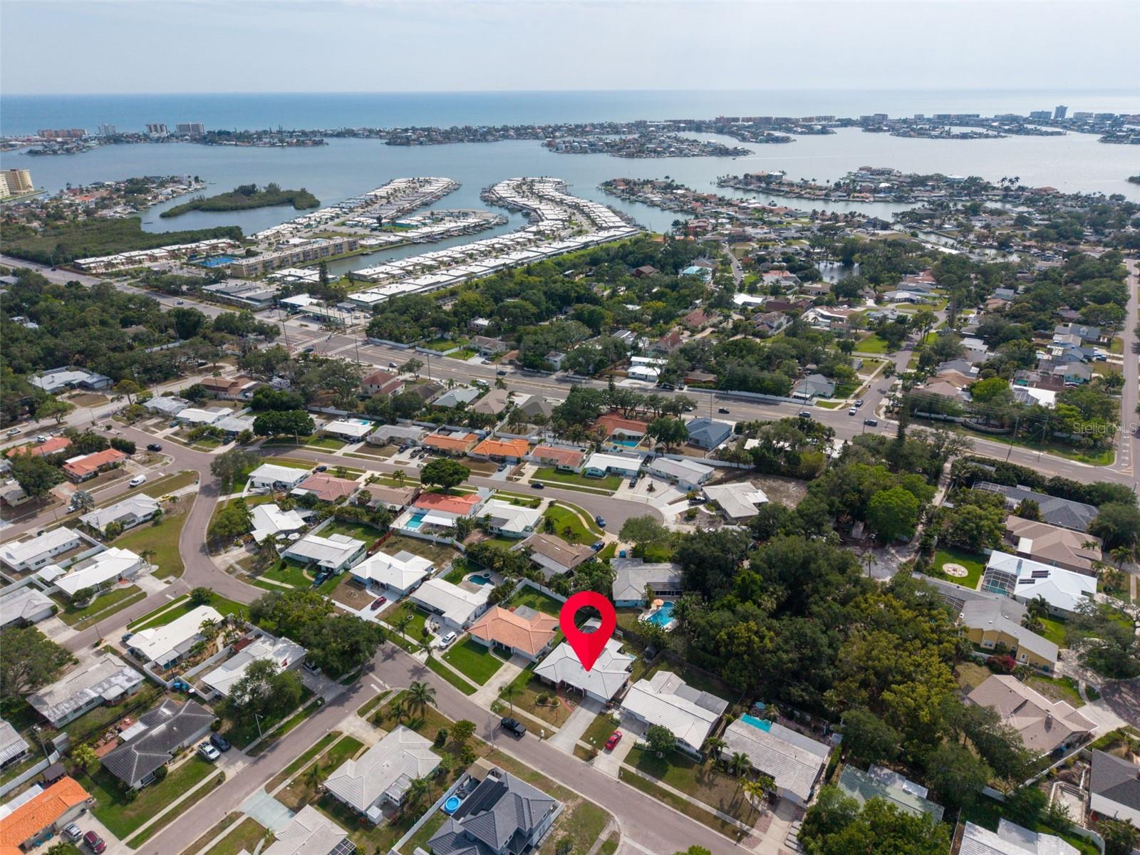 5676 WILLIAMS BLVD, SEMINOLE, FL, 33772