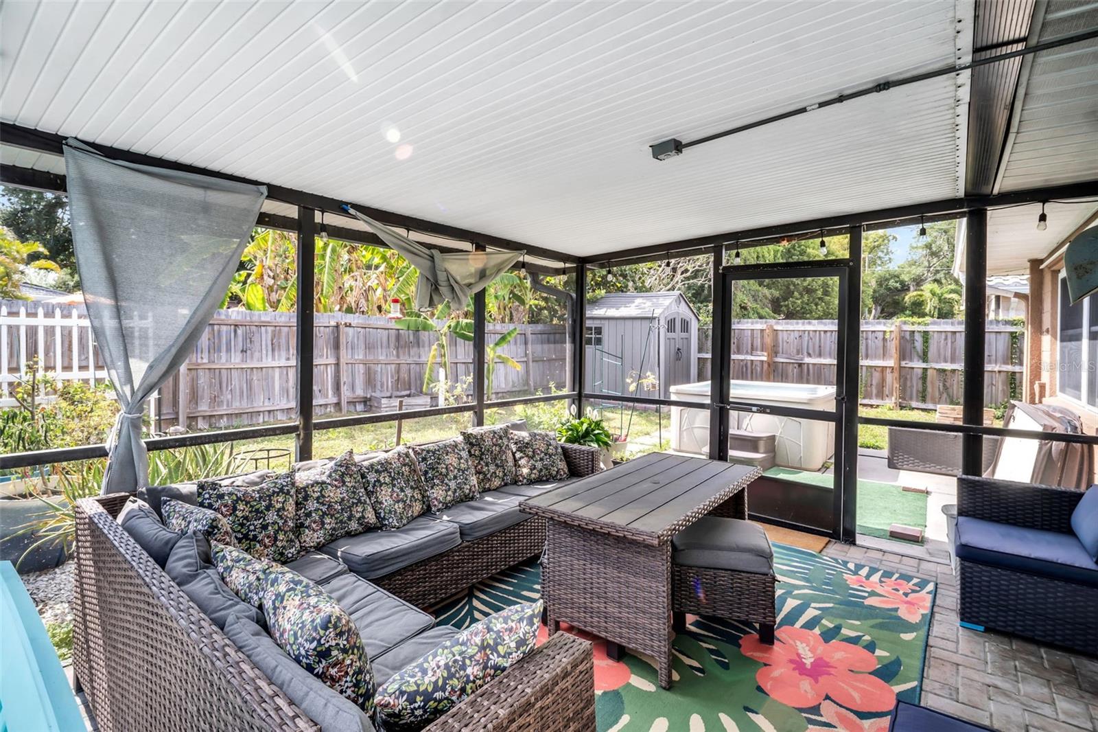 5676 WILLIAMS BLVD, SEMINOLE, FL, 33772