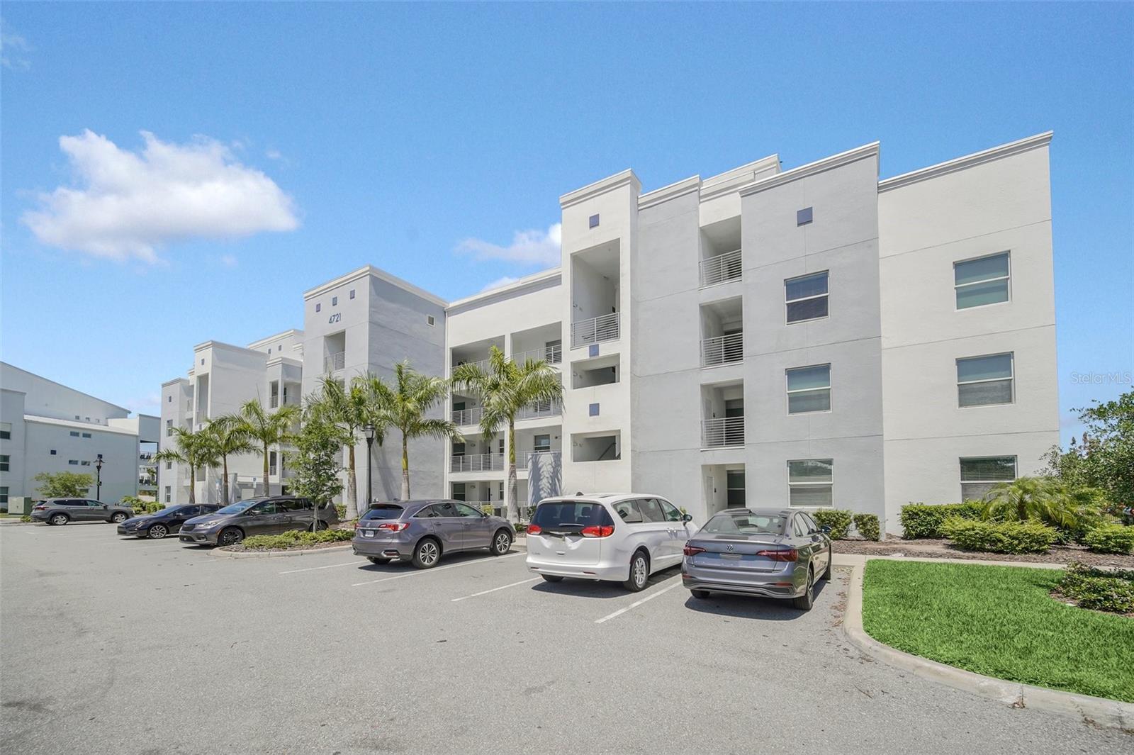 4721 CLOCK TOWER DR #304, KISSIMMEE, FL, 34746