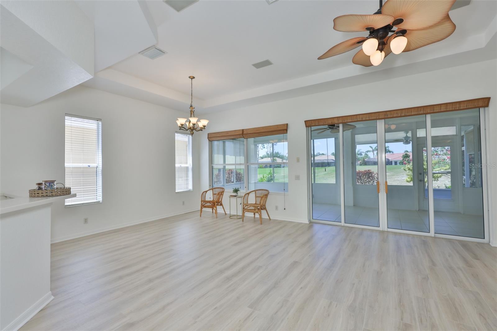 448 NOBLE FAIRE DR, SUN CITY CENTER, FL, 33573