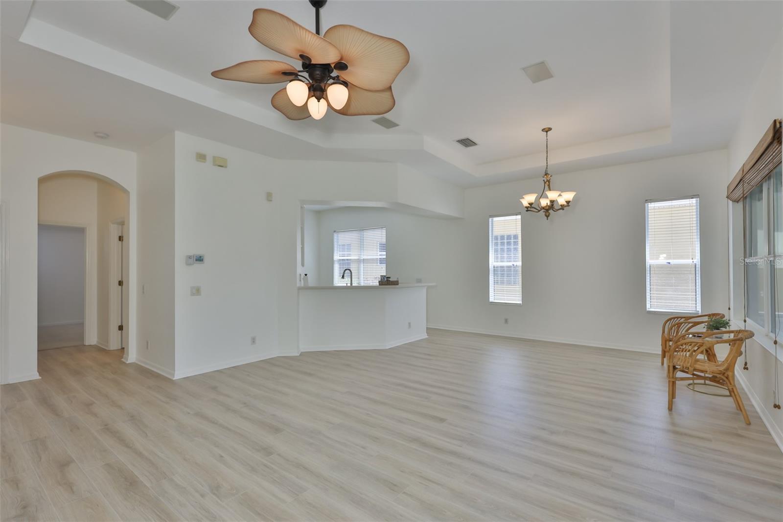 448 NOBLE FAIRE DR, SUN CITY CENTER, FL, 33573