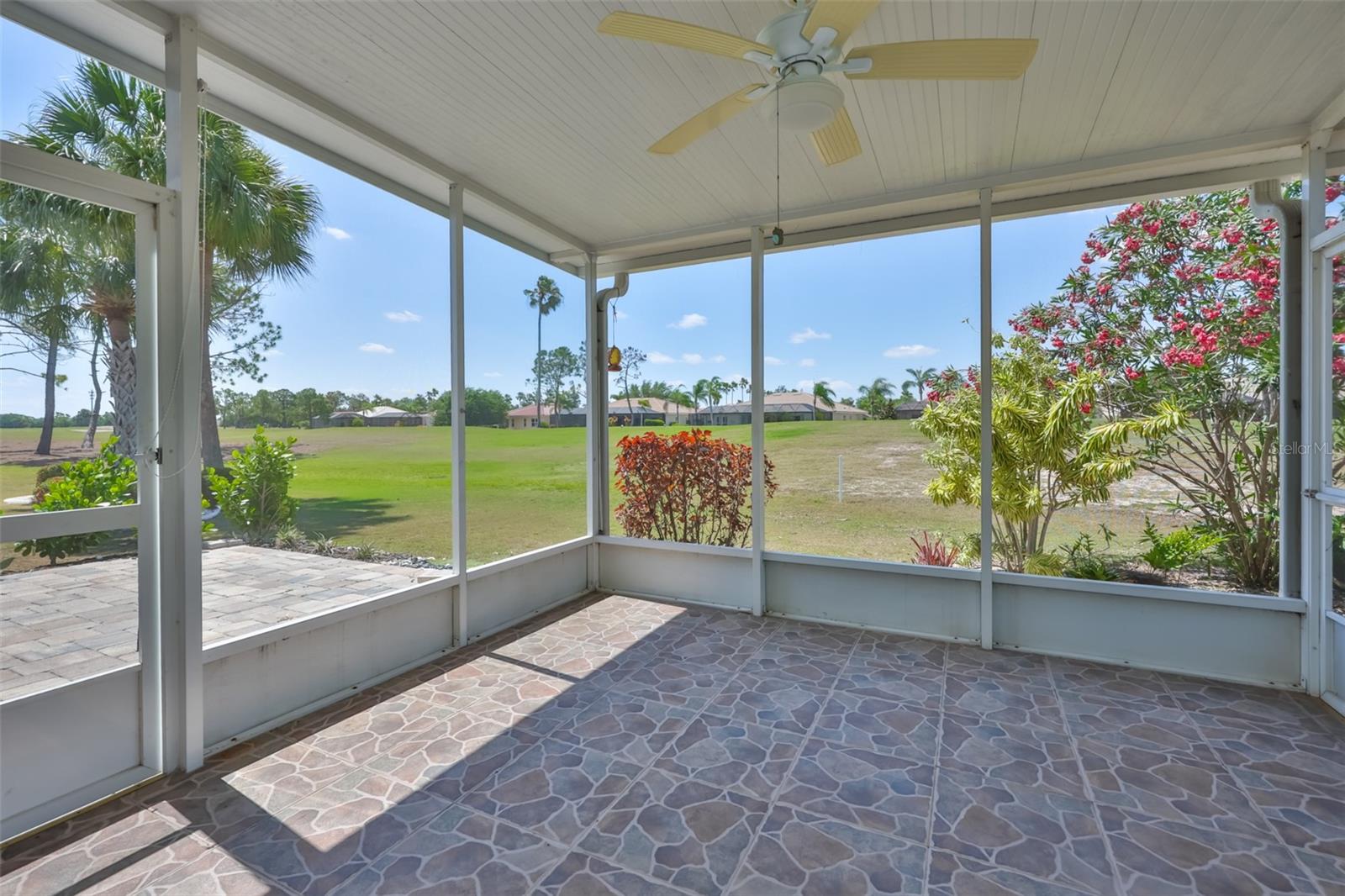 448 NOBLE FAIRE DR, SUN CITY CENTER, FL, 33573