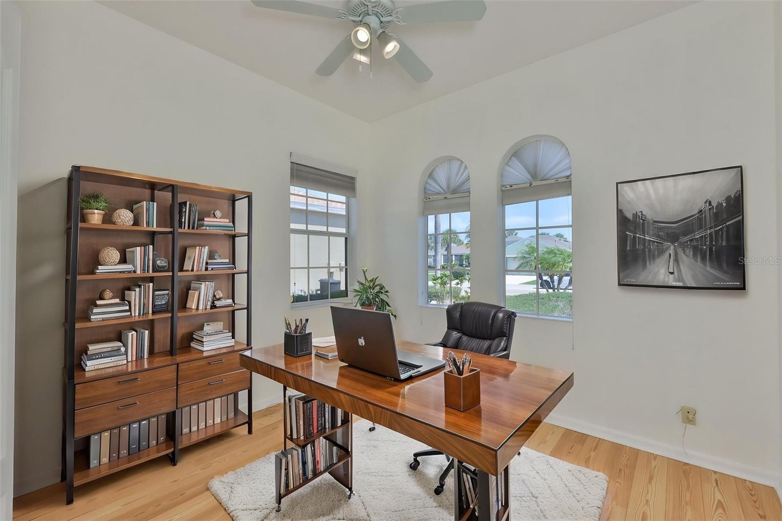 448 NOBLE FAIRE DR, SUN CITY CENTER, FL, 33573
