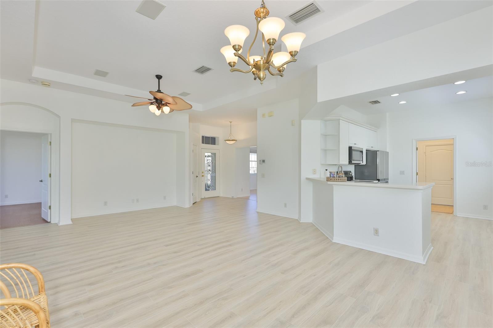 448 NOBLE FAIRE DR, SUN CITY CENTER, FL, 33573