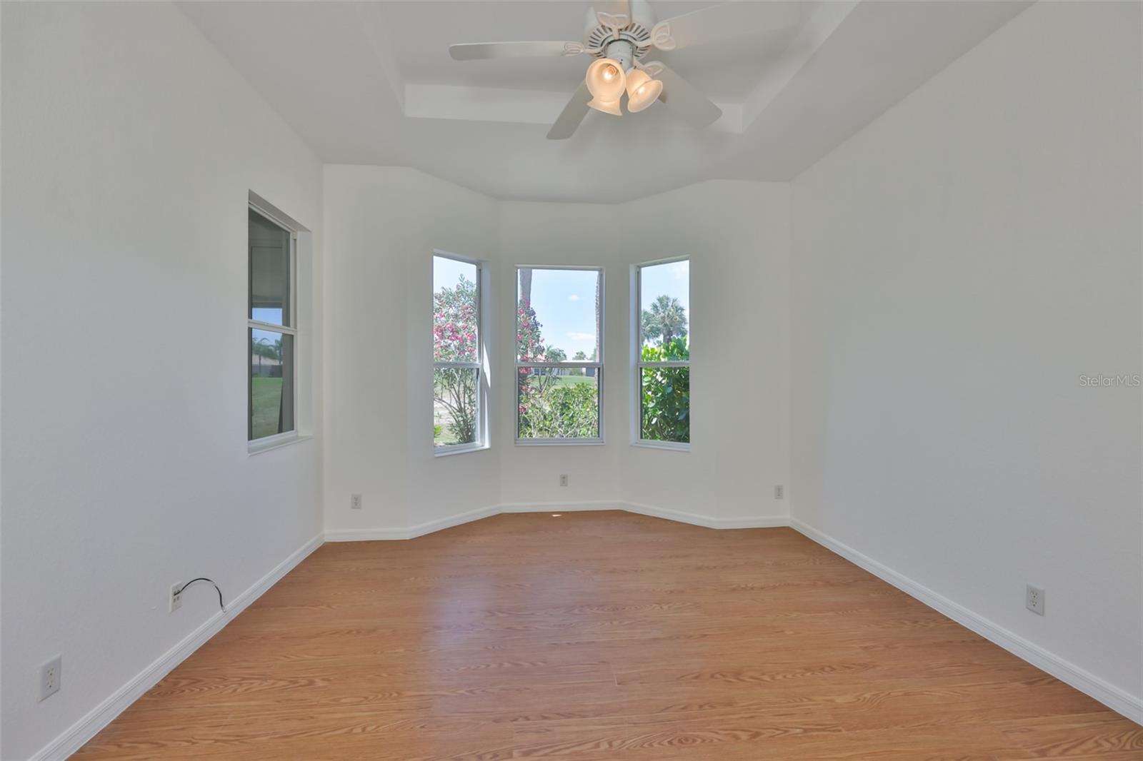 448 NOBLE FAIRE DR, SUN CITY CENTER, FL, 33573