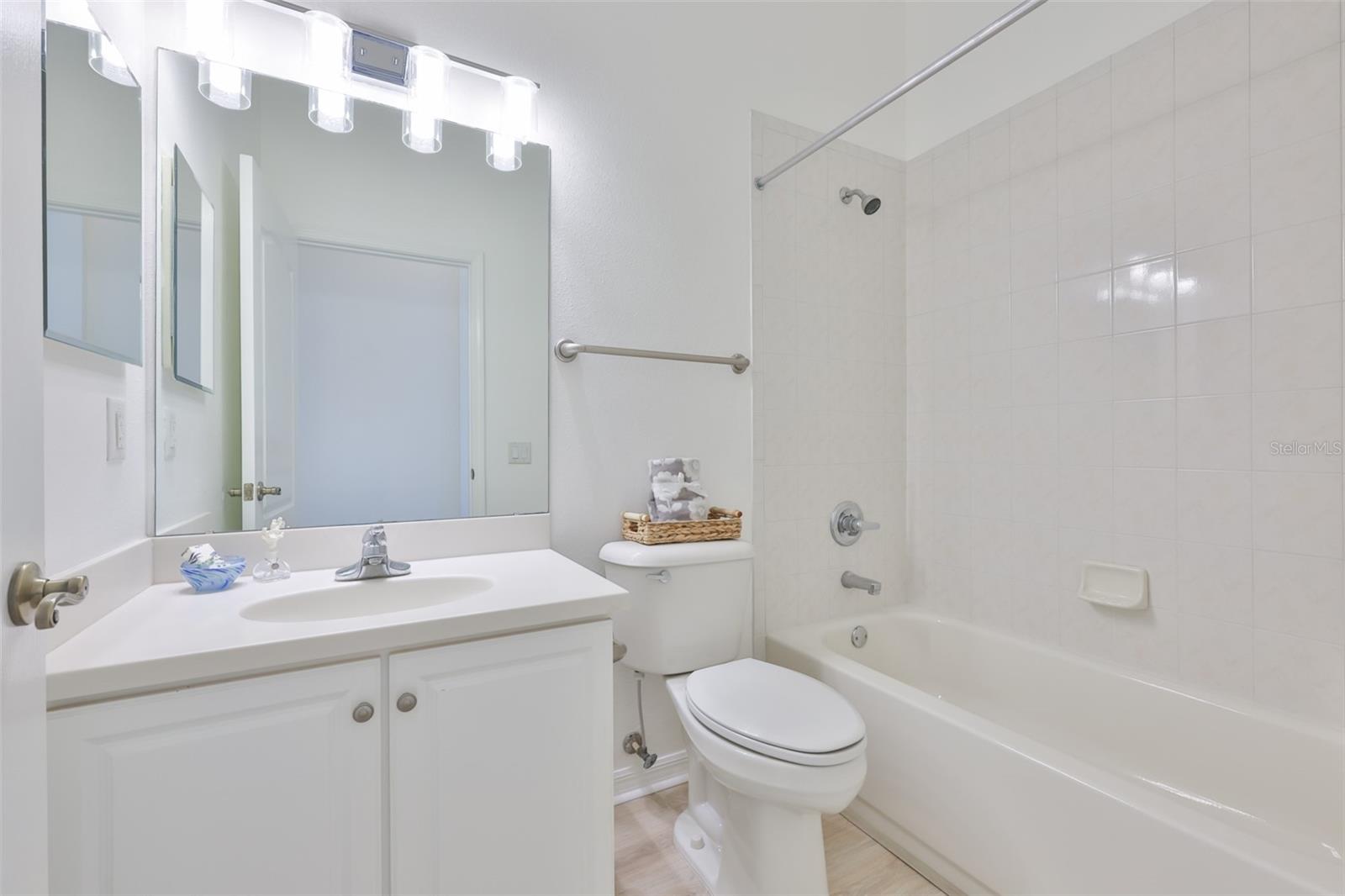 448 NOBLE FAIRE DR, SUN CITY CENTER, FL, 33573