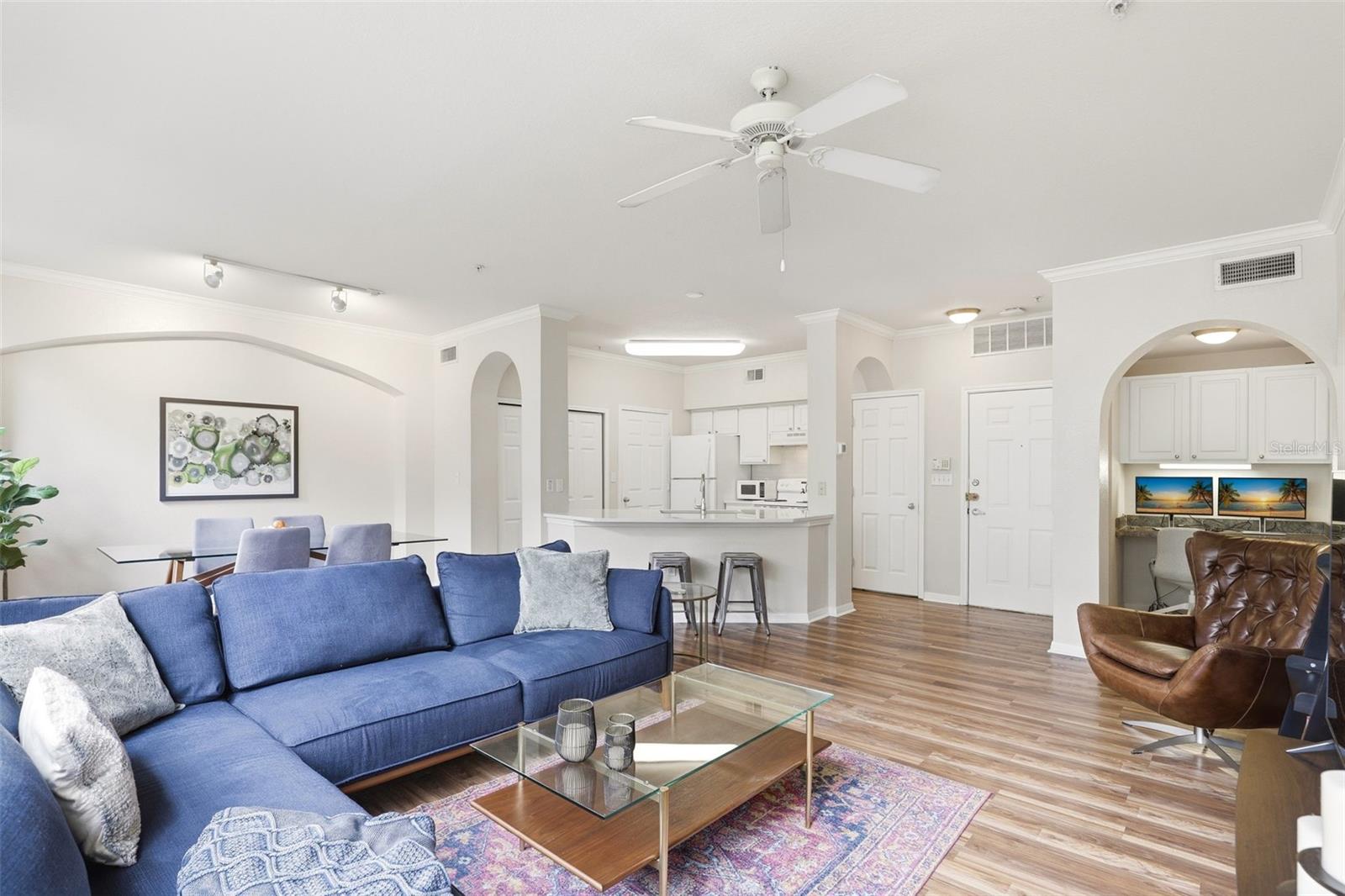 911 N ORANGE AVE #521, ORLANDO, FL, 32801