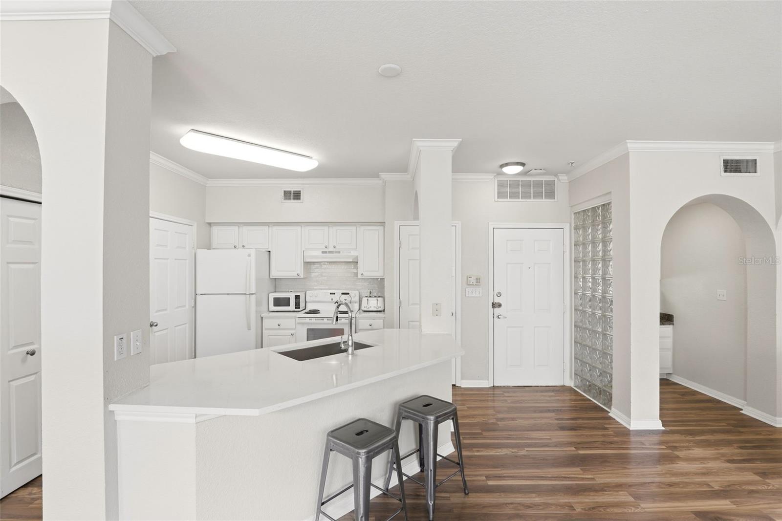 911 N ORANGE AVE #521, ORLANDO, FL, 32801