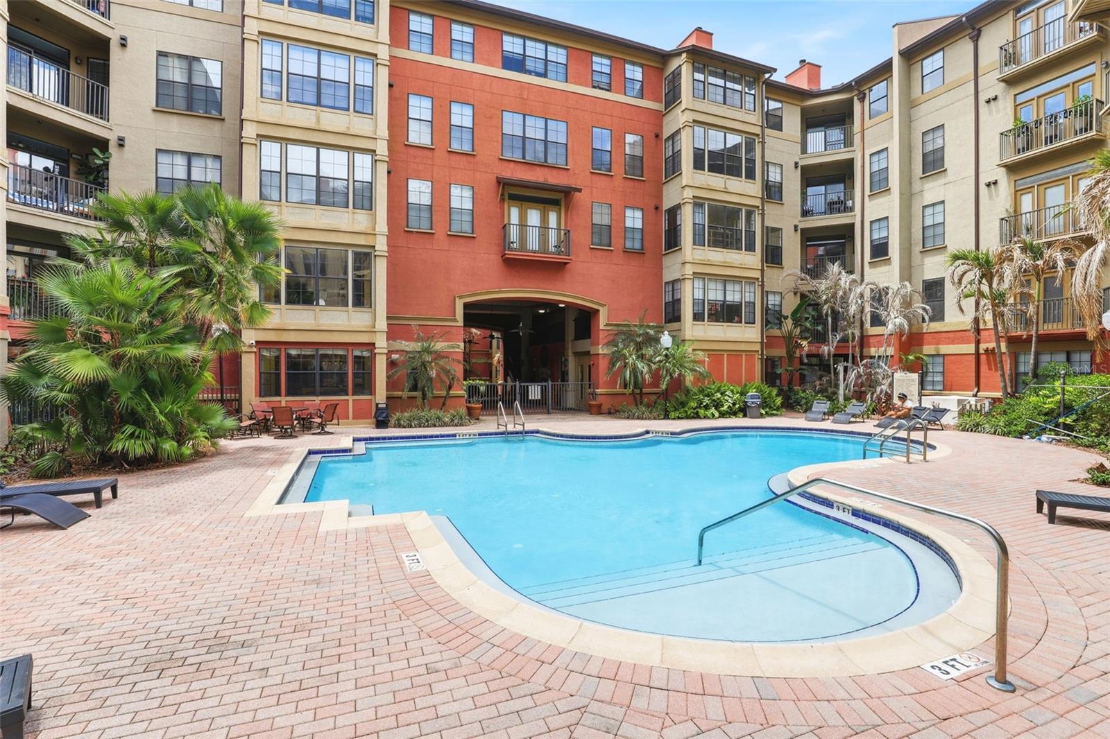911 N ORANGE AVE #521, ORLANDO, FL, 32801