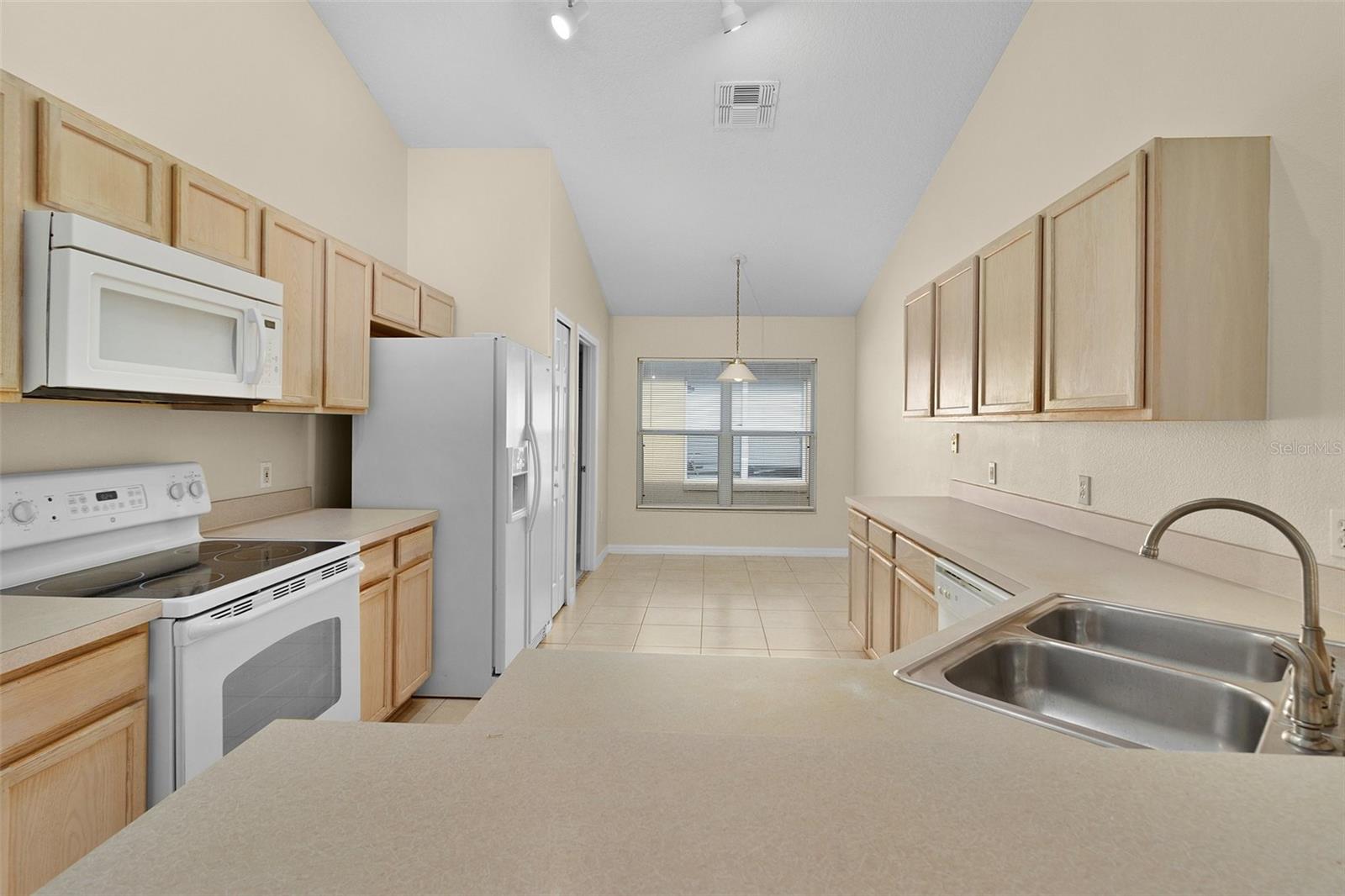2546 CROWN RIDGE CIR, KISSIMMEE, FL, 34744