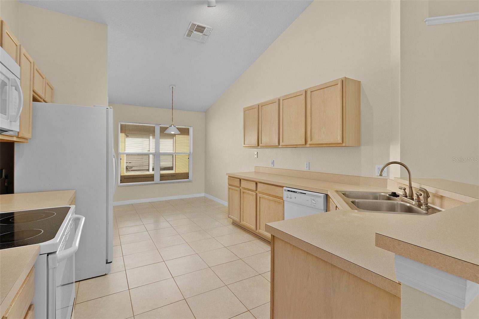 2546 CROWN RIDGE CIR, KISSIMMEE, FL, 34744