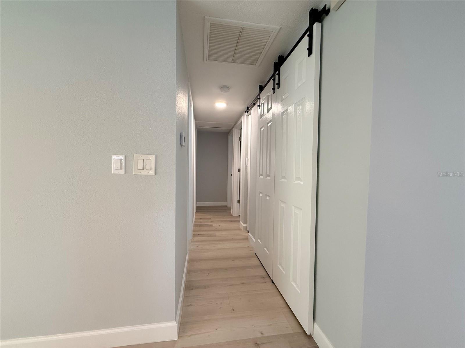 9010 N JONES AVE, TAMPA, FL, 33604