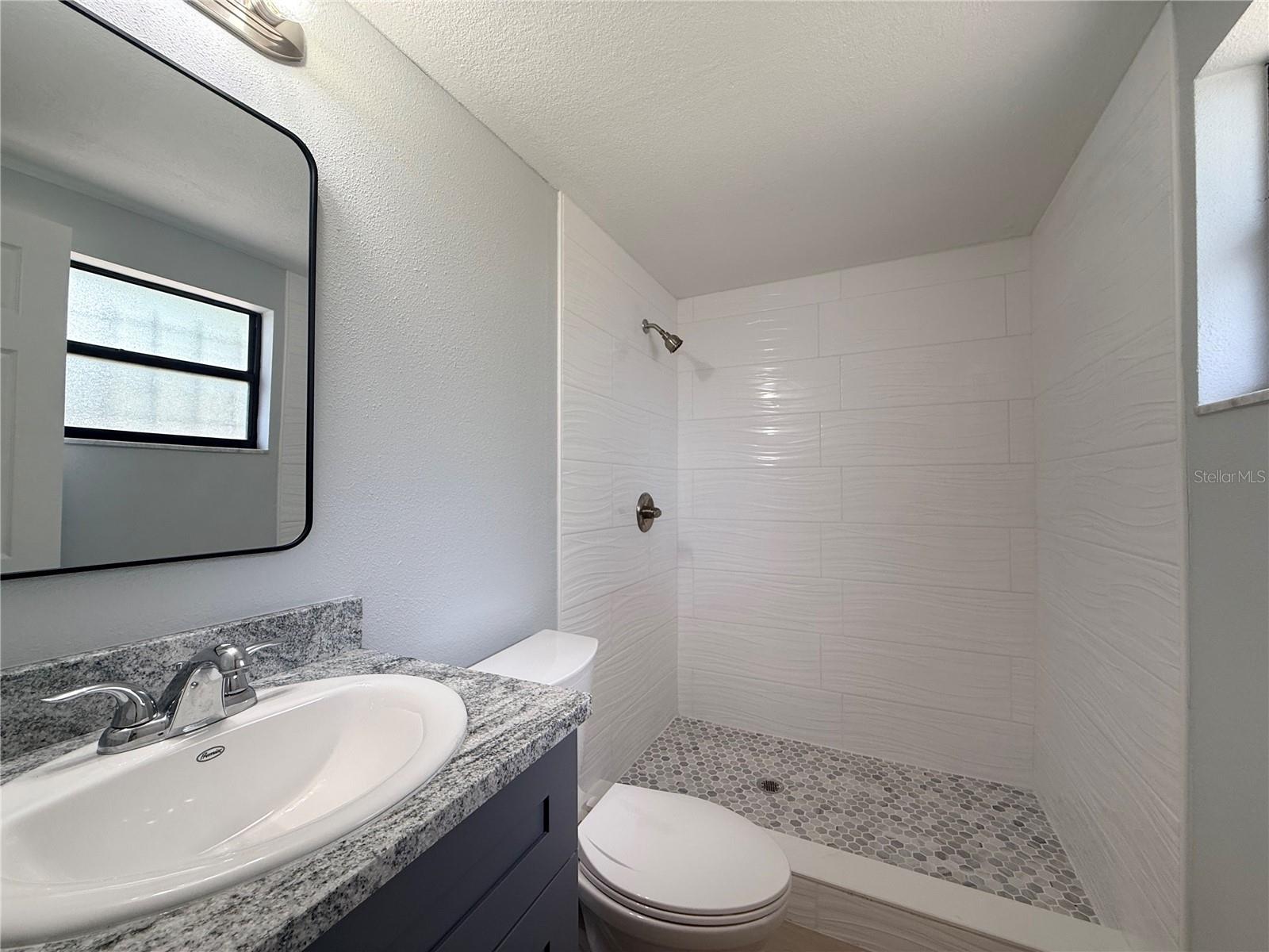 9010 N JONES AVE, TAMPA, FL, 33604