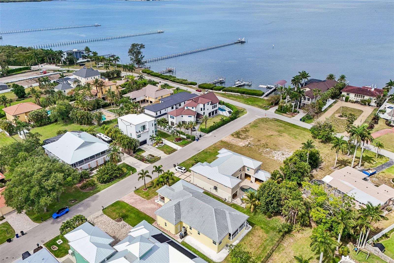 8174 17TH AVE W, BRADENTON, FL, 34209