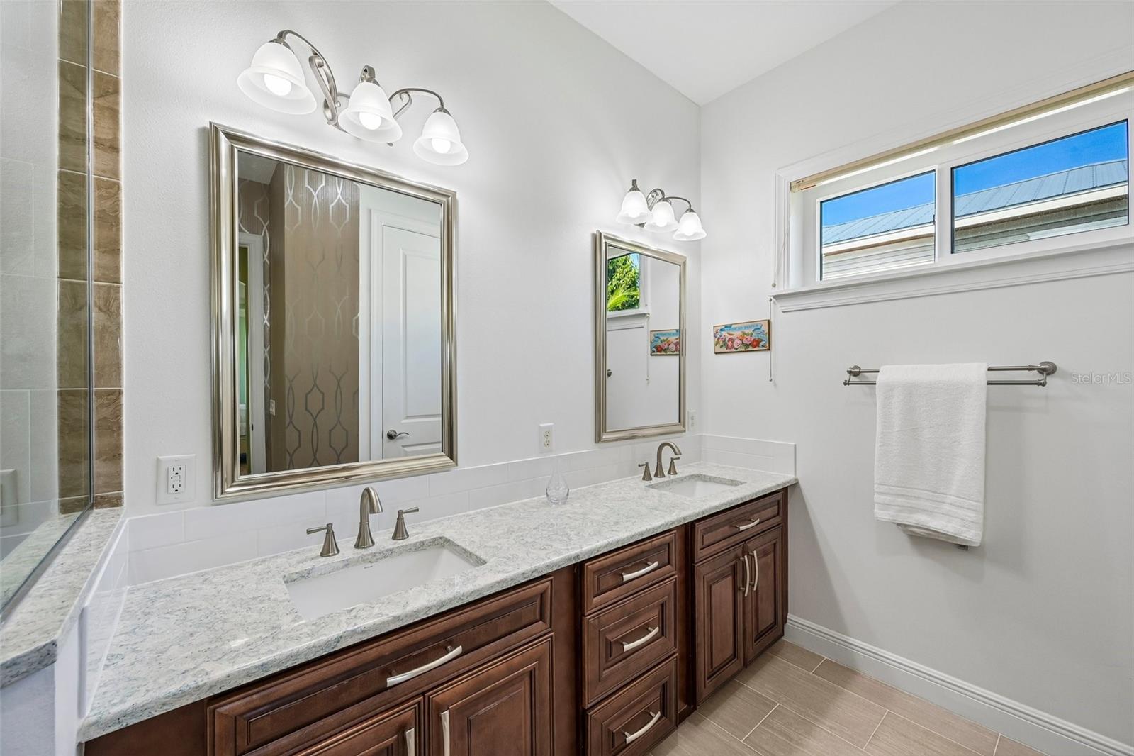 8174 17TH AVE W, BRADENTON, FL, 34209