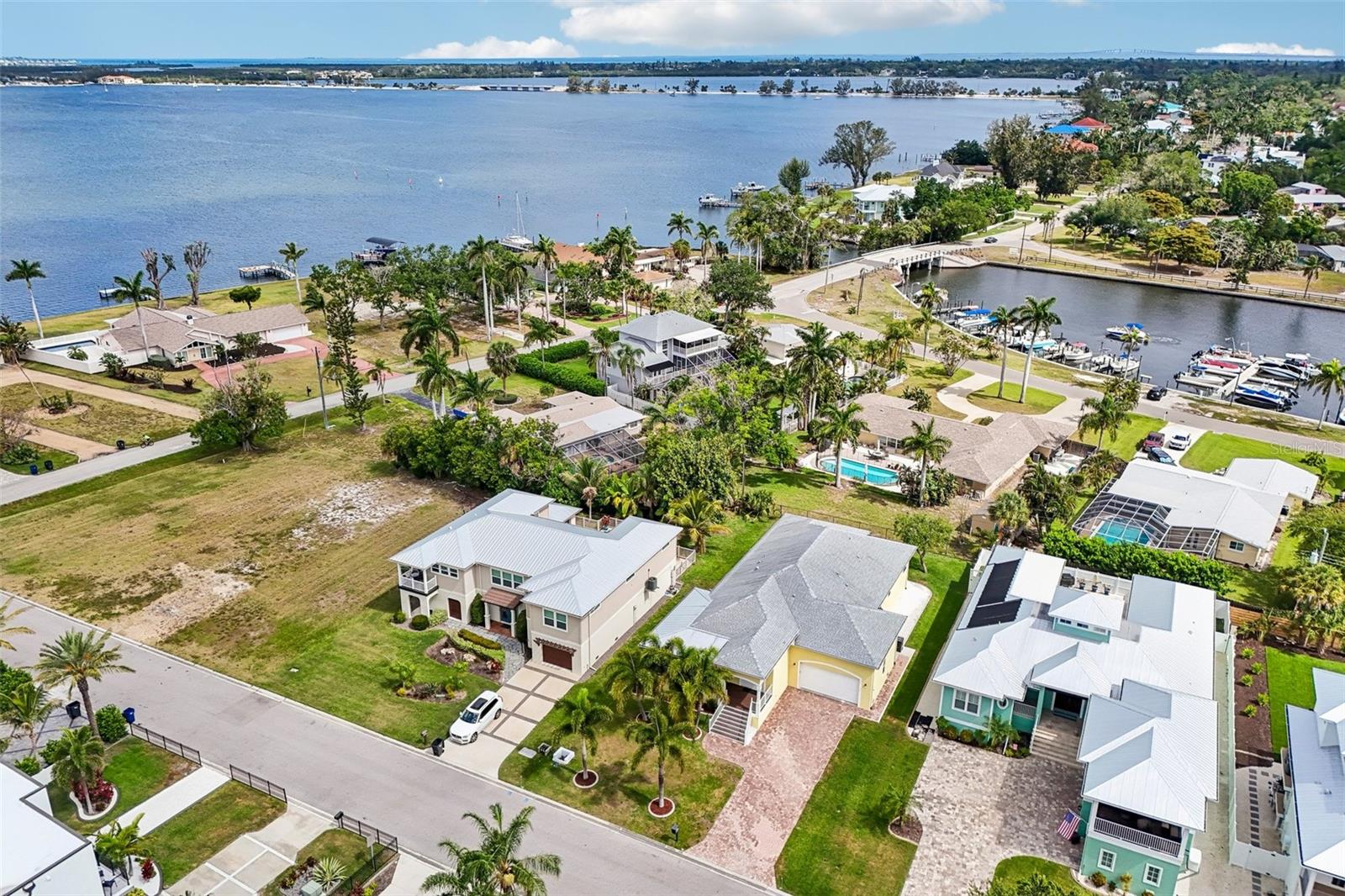 8174 17TH AVE W, BRADENTON, FL, 34209