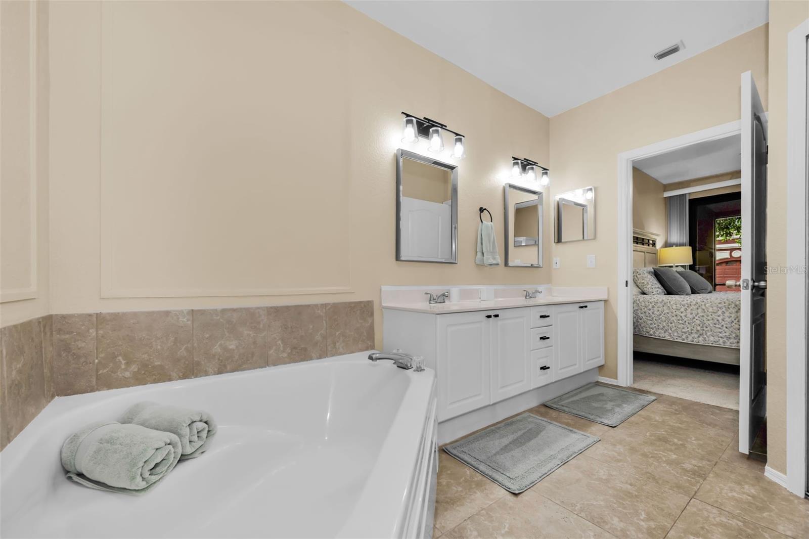 2757 VIA CIPRIANI #1110B, CLEARWATER, FL, 33764