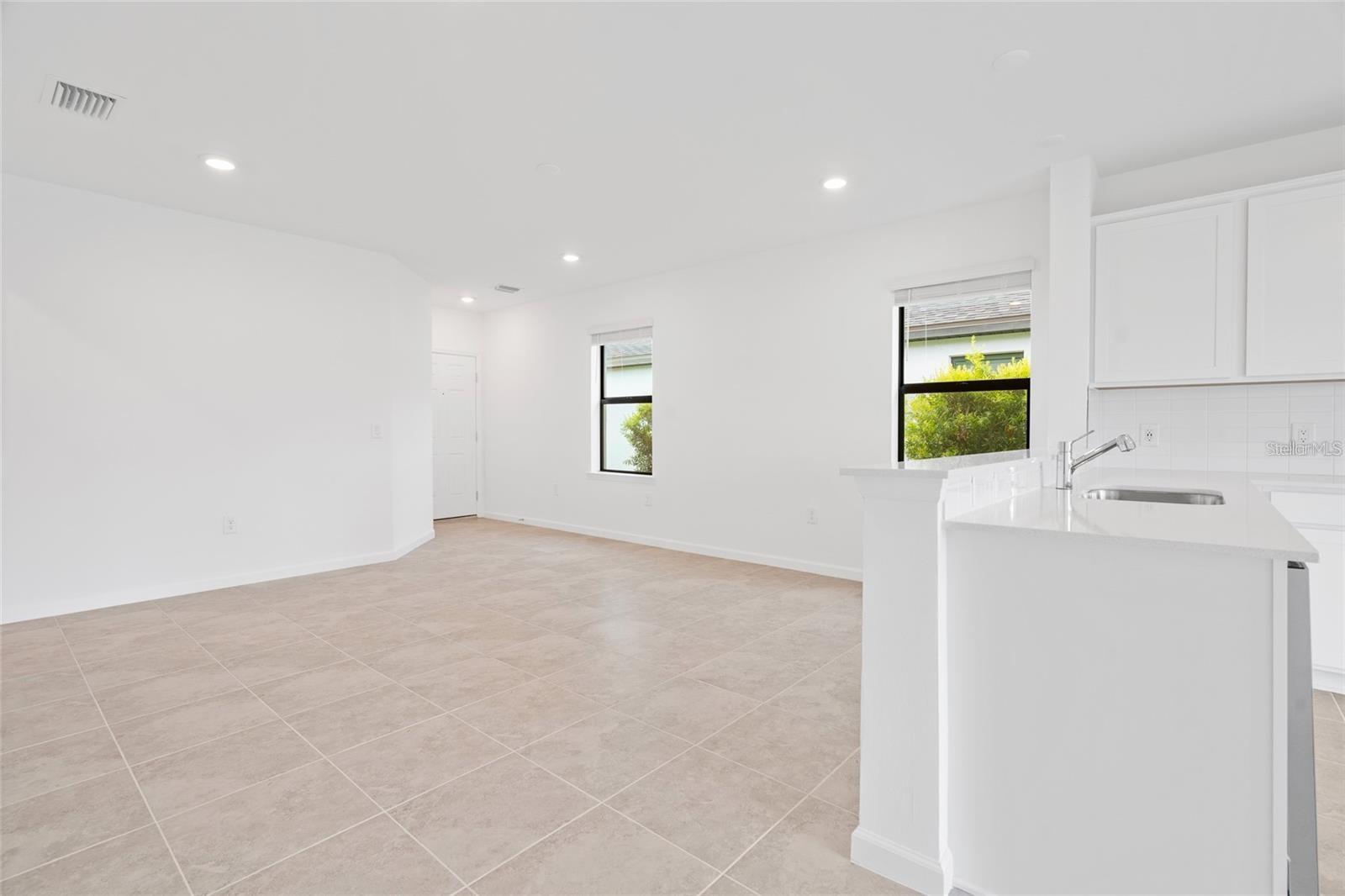 6560 SILVERSTAR DR, SARASOTA, FL, 34240