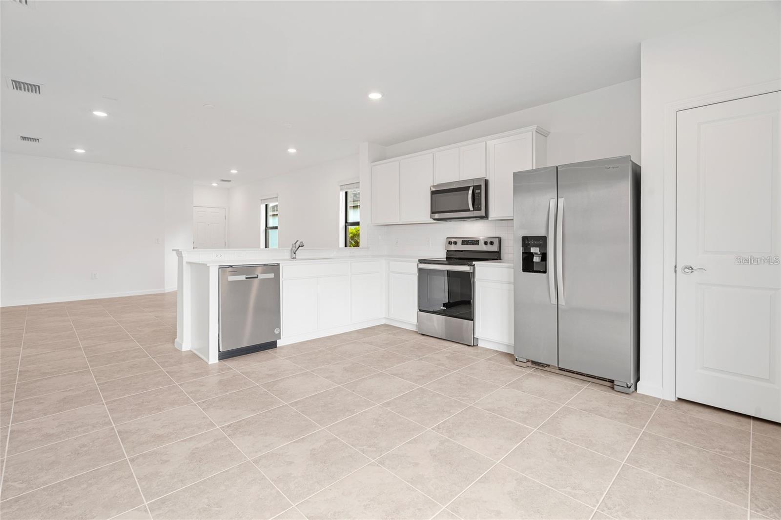 6560 SILVERSTAR DR, SARASOTA, FL, 34240