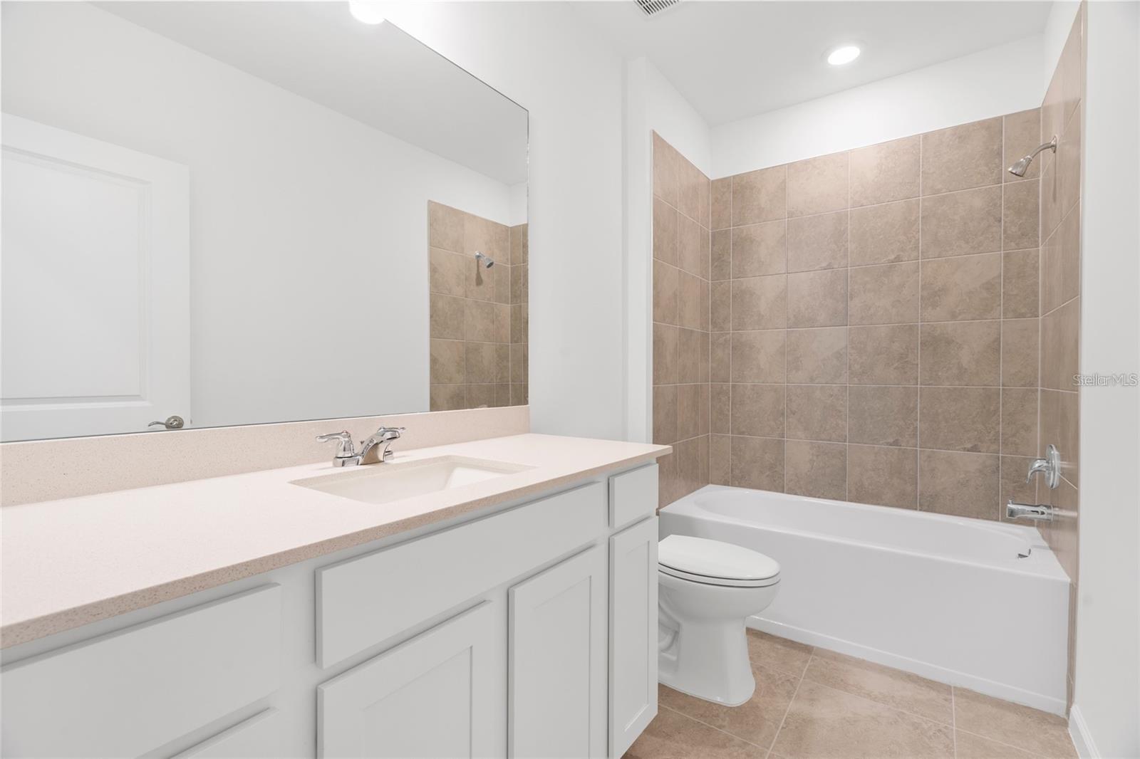 6560 SILVERSTAR DR, SARASOTA, FL, 34240