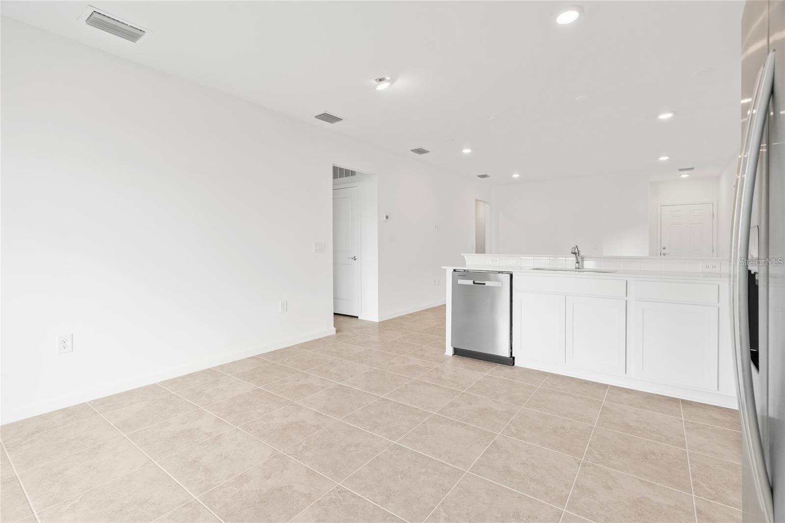 6560 SILVERSTAR DR, SARASOTA, FL, 34240