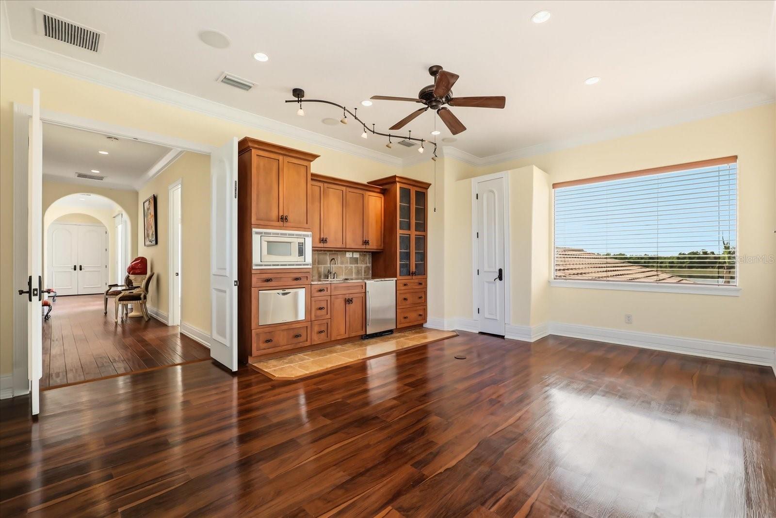 1136 LAKE WHITNEY DR, WINDERMERE, FL, 34786