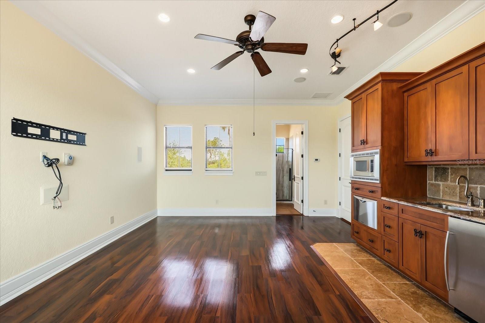 1136 LAKE WHITNEY DR, WINDERMERE, FL, 34786