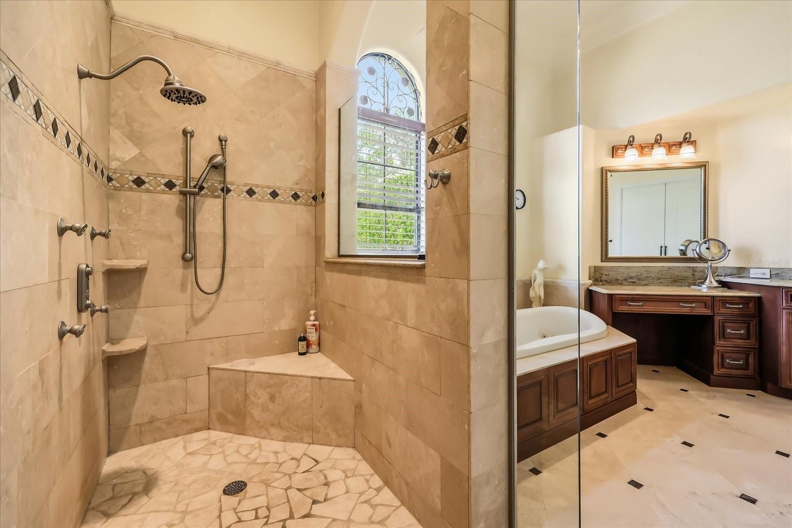 1136 LAKE WHITNEY DR, WINDERMERE, FL, 34786
