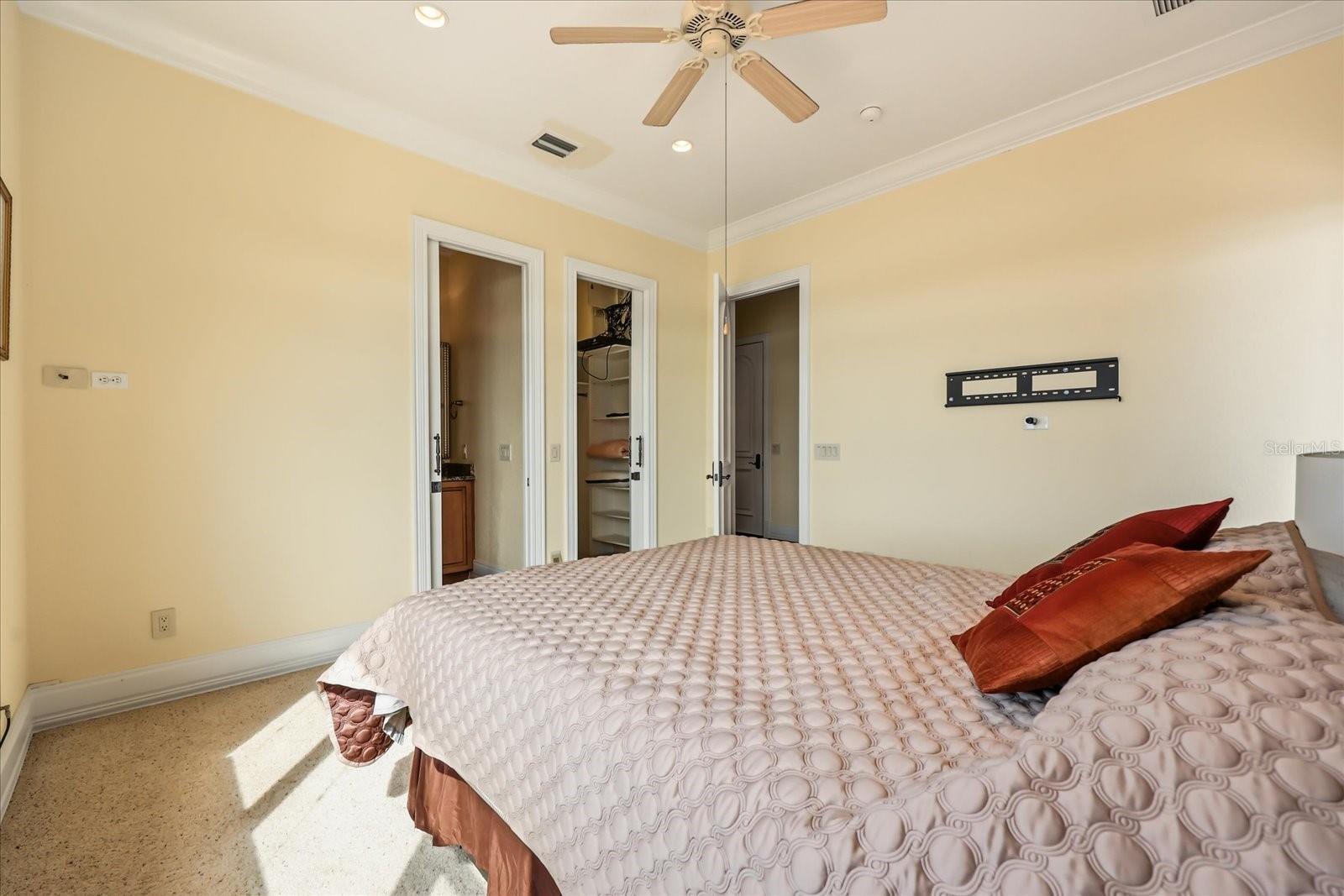 1136 LAKE WHITNEY DR, WINDERMERE, FL, 34786