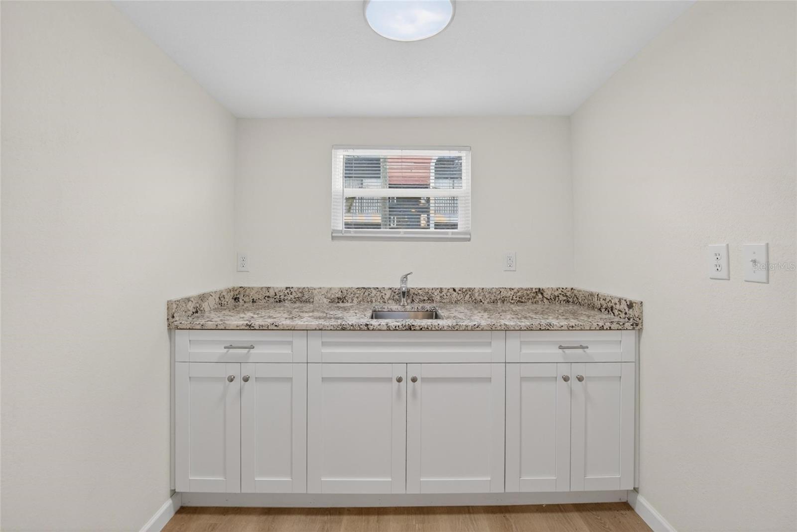 8738 N TANGERINE PL, TAMPA, FL, 33617