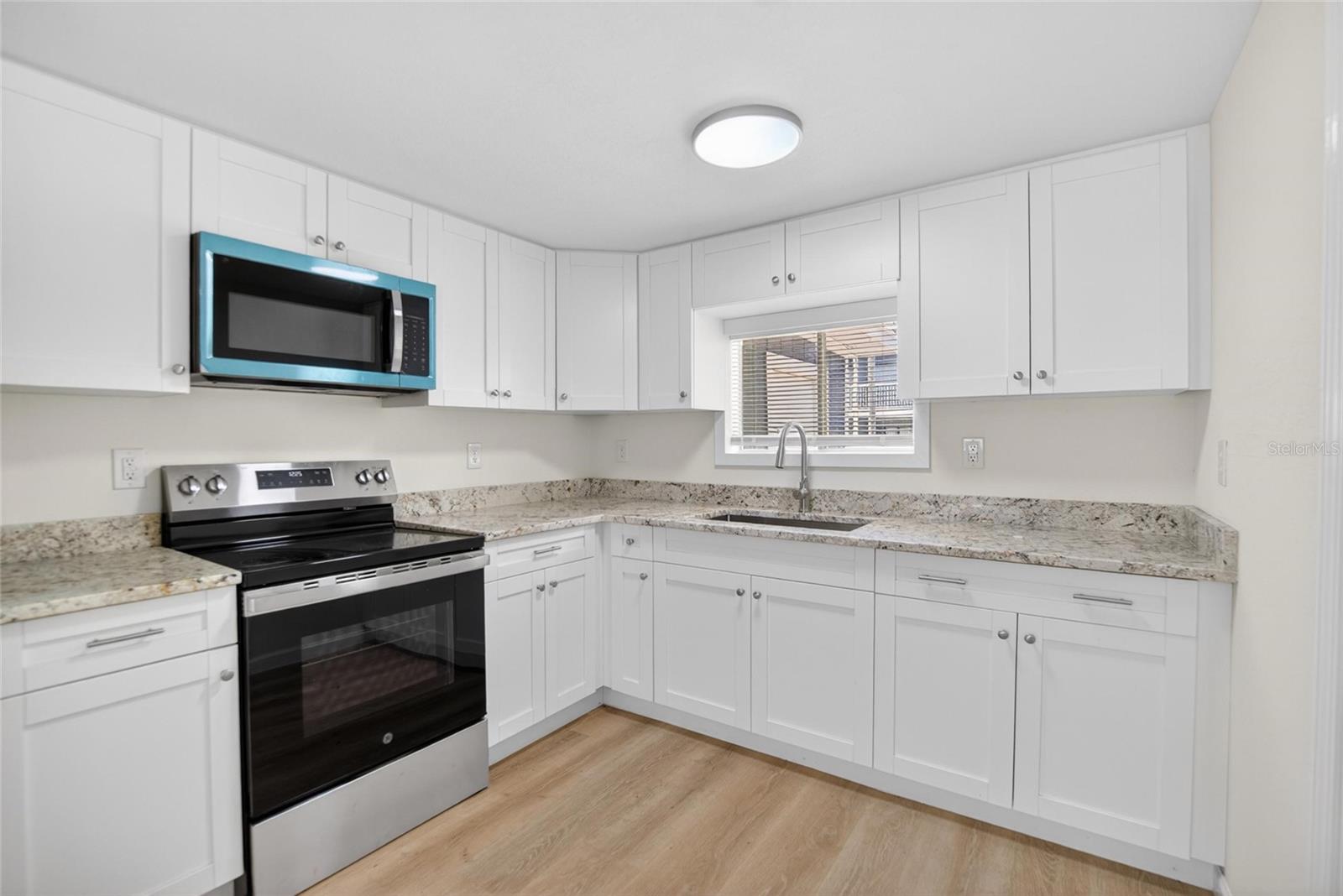 8738 N TANGERINE PL, TAMPA, FL, 33617