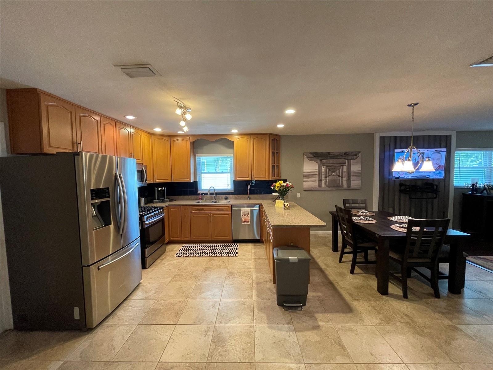 3220 9TH AVE N, ST PETERSBURG, FL, 33713