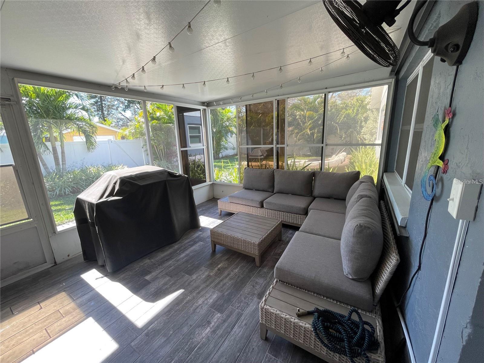 3220 9TH AVE N, ST PETERSBURG, FL, 33713