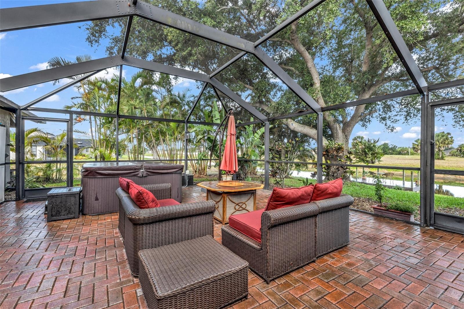 303 ROTONDA CIR, ROTONDA WEST, FL, 33947