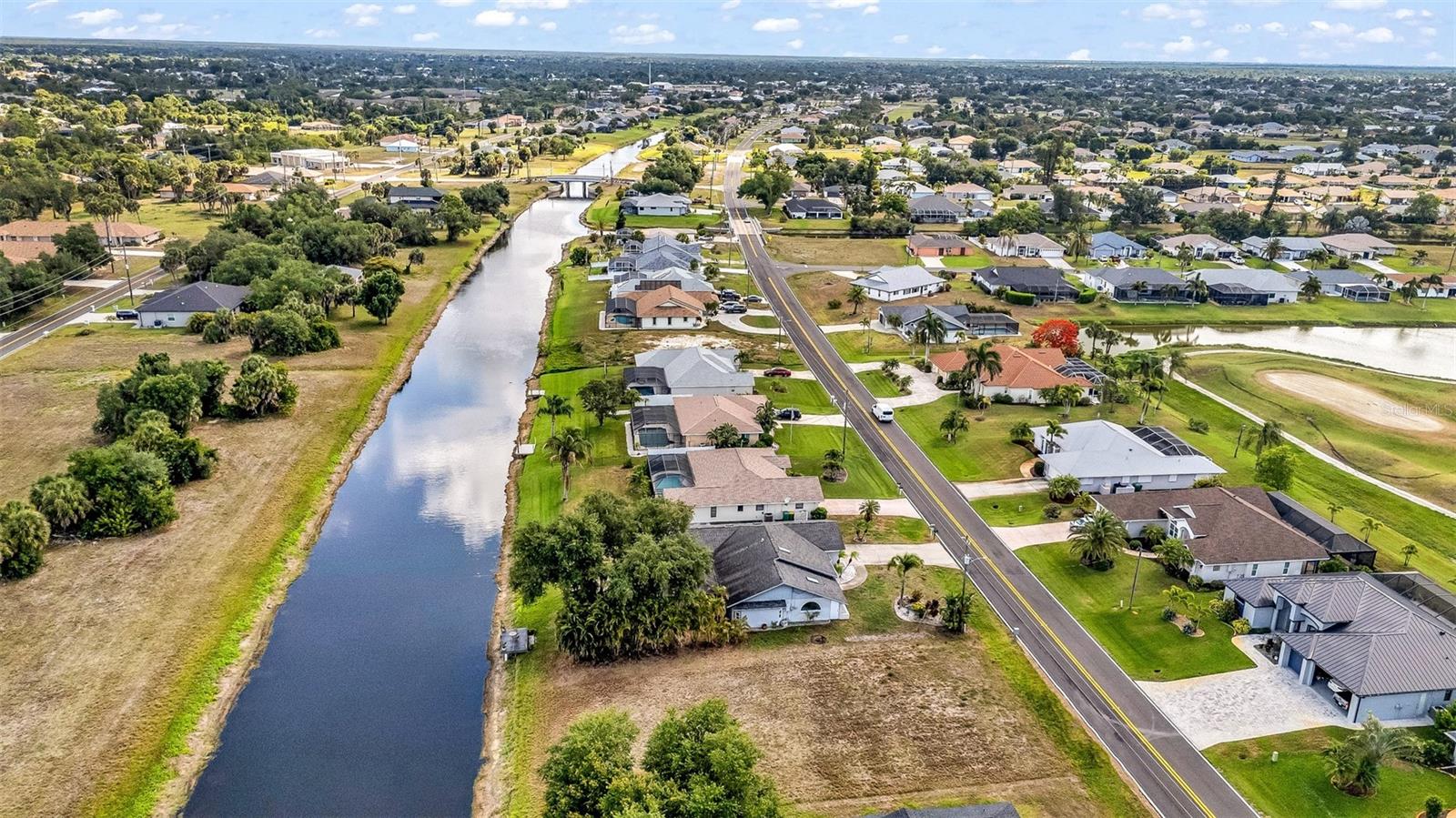 303 ROTONDA CIR, ROTONDA WEST, FL, 33947