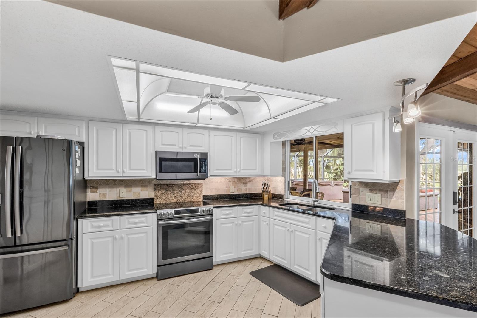 303 ROTONDA CIR, ROTONDA WEST, FL, 33947