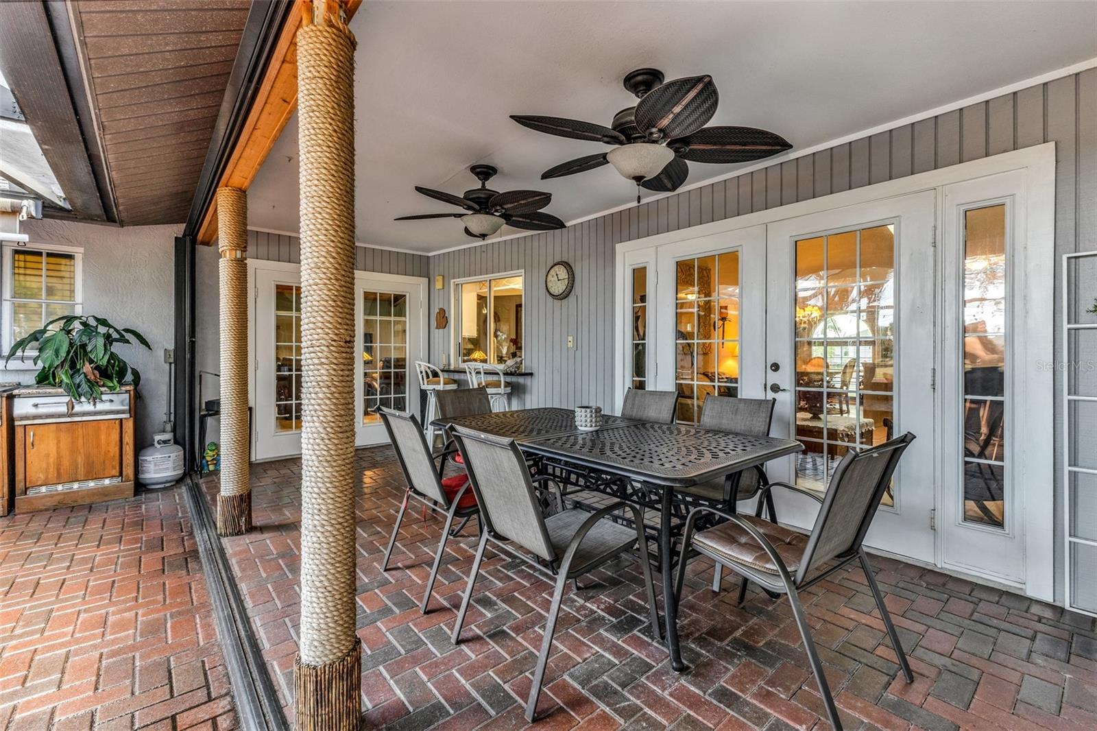 303 ROTONDA CIR, ROTONDA WEST, FL, 33947