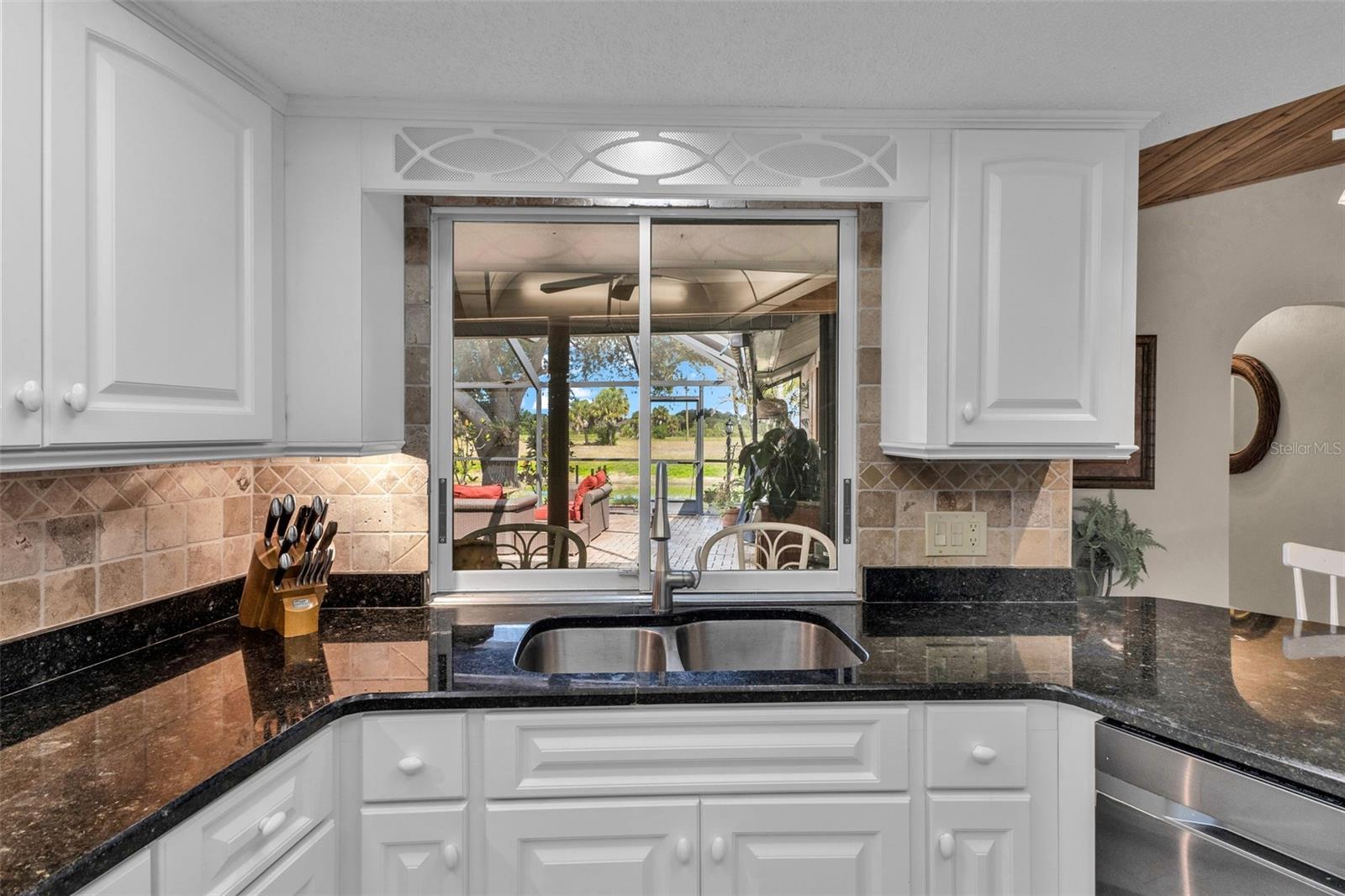 303 ROTONDA CIR, ROTONDA WEST, FL, 33947